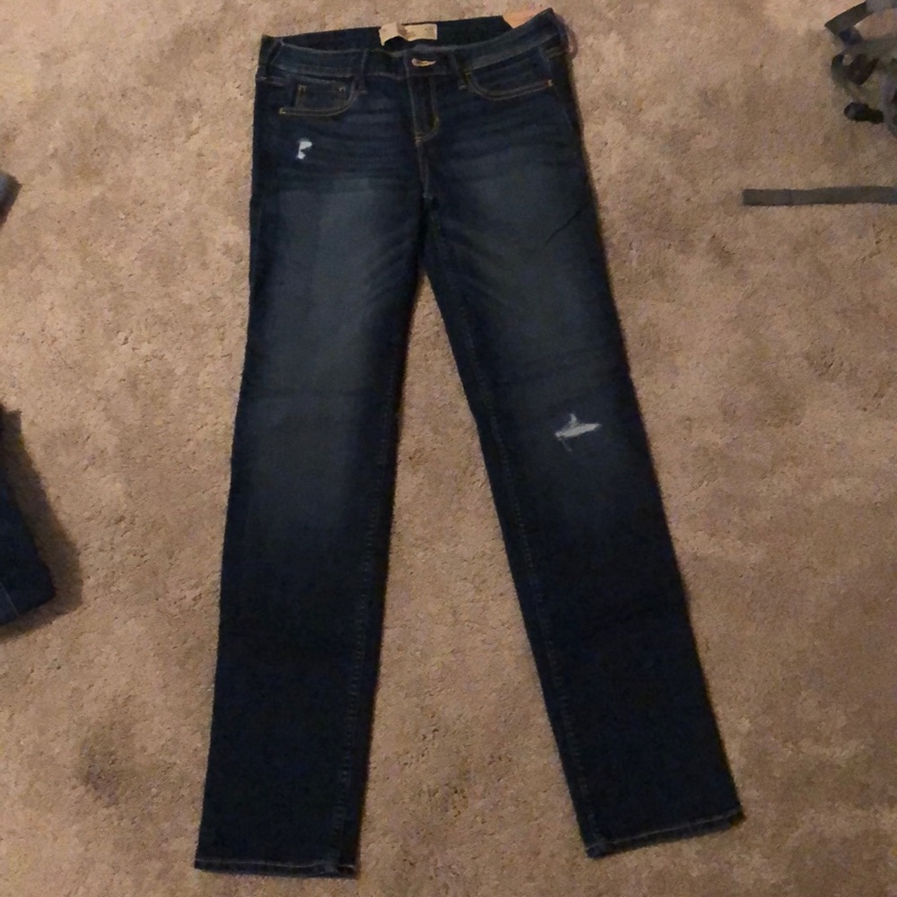 Dark wash skinny jeans